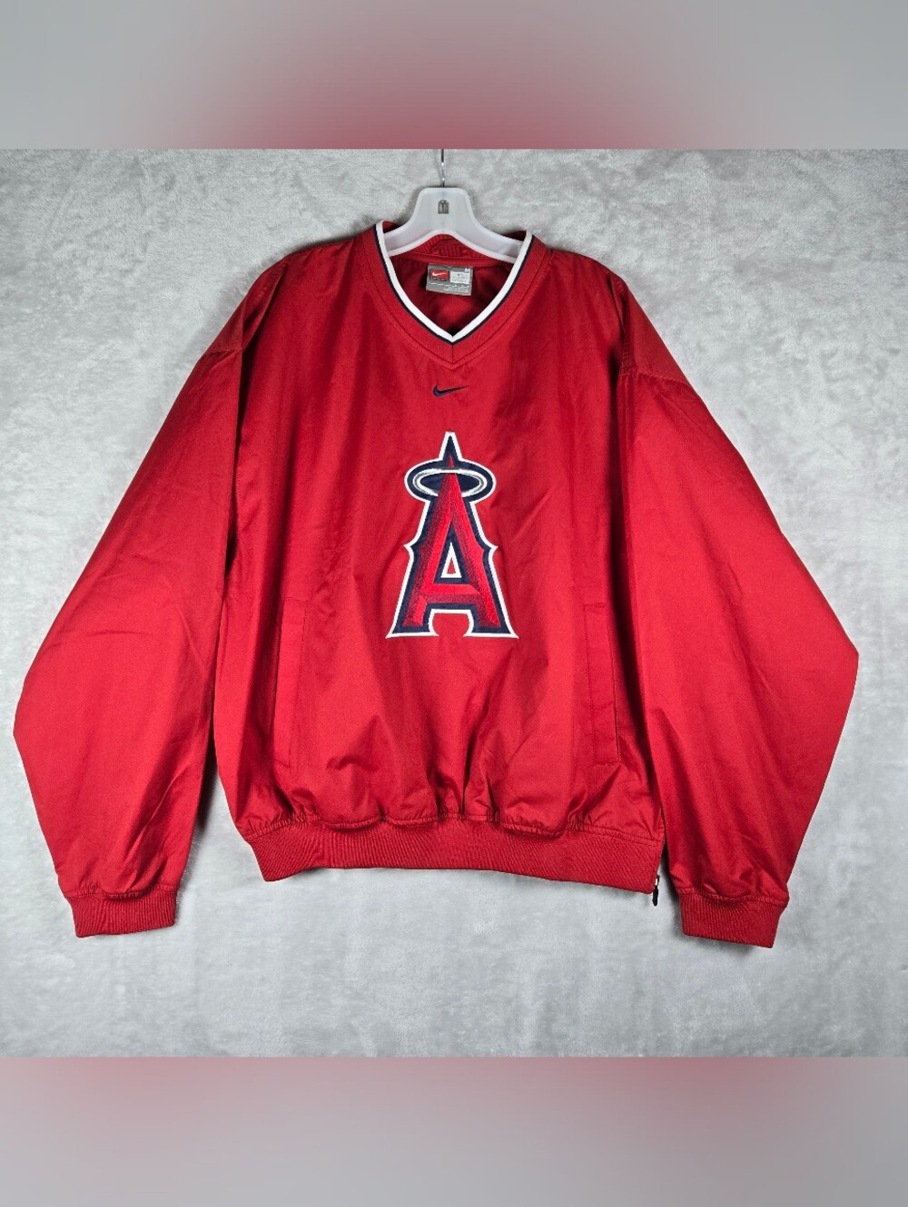 Nike MLB Anaheim Angels Medium Red Center Swoosh Windbreaker Pullover Vintage